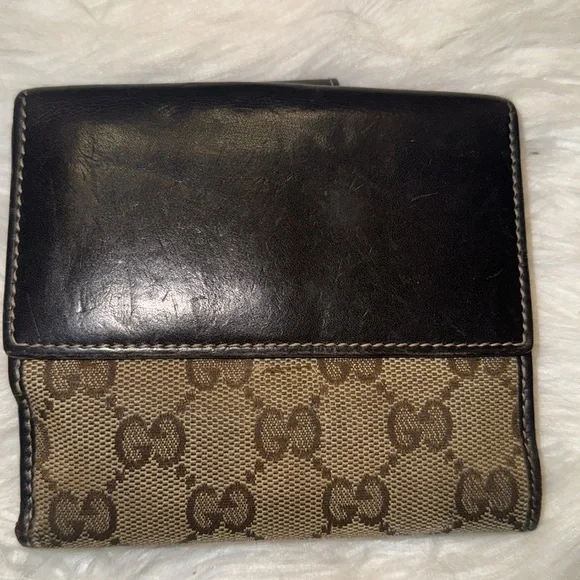Gucci GG Canvas Heart Wallet Small Wallets GUC - Picture 5 of 13